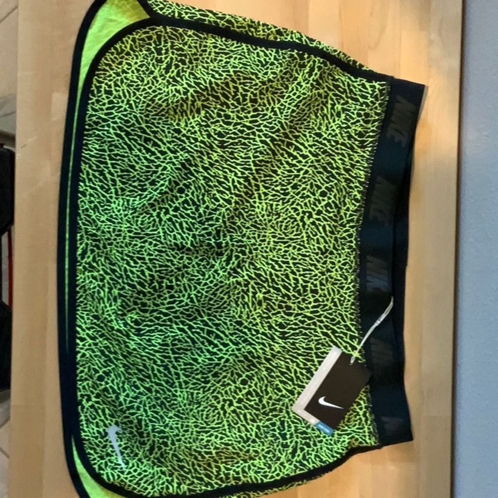 NWT Nike Women’s Dri-Fit Large Tennis Skort